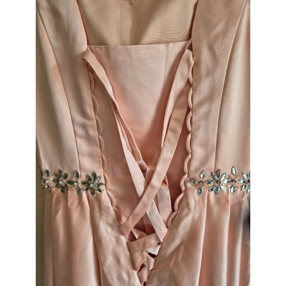 Elegant Light Pink Satin Formal Dress size 2 - Picture 7 of 7
